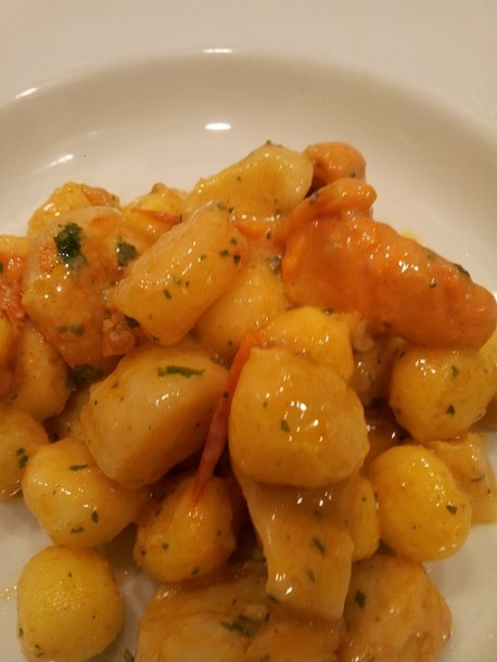 Gnocchi con gamberi e capesante