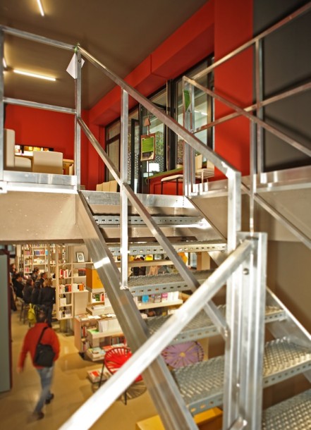 OpenMilano_loungeAir[1]